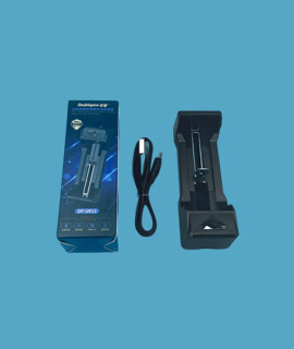 Akkumulátor töltő 18650-es Li-ion akkumulátorhoz - 1 db