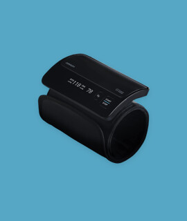 Omron Evolv - HEM-7600T-E okos felkaros vérnyomásmérő készülék (mandzsetta: 22-42 cm) - 1 db