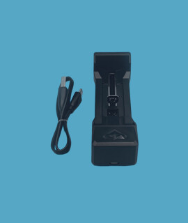 Akkumulátor töltő 18650-es Li-ion akkumulátorhoz - Akkumulátor töltő - 1 db